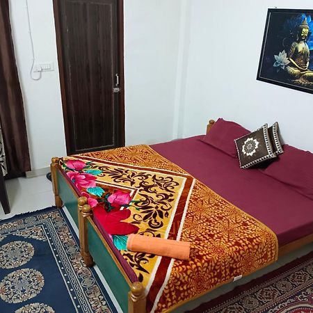 Pratibha Home Stay Джабалпур Екстериор снимка