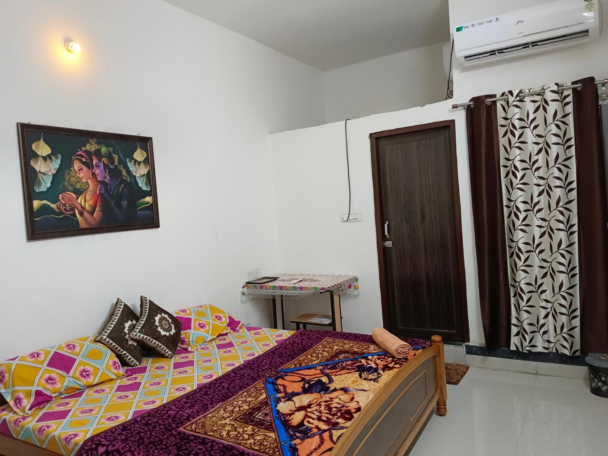 Pratibha Home Stay Джабалпур Екстериор снимка