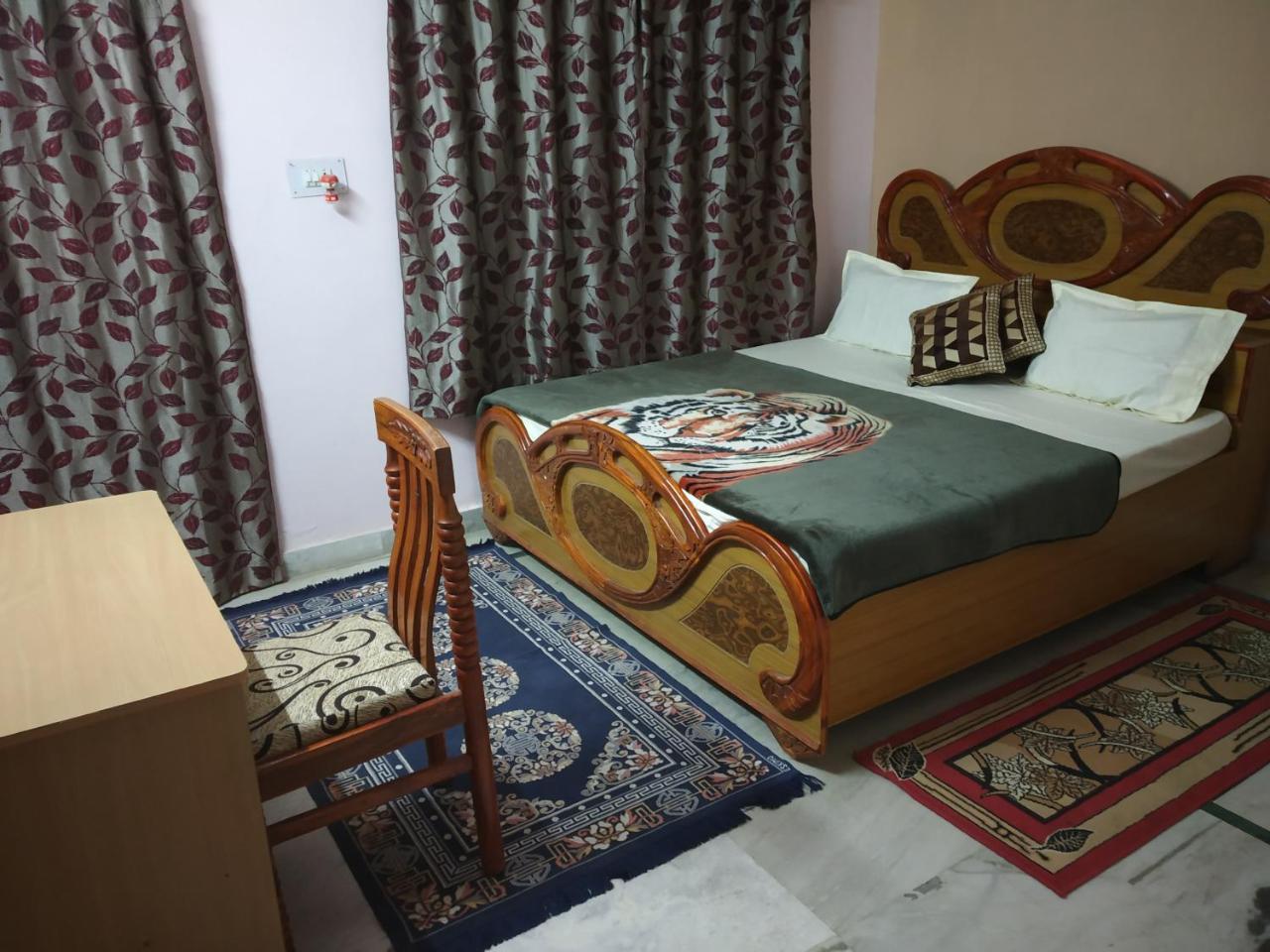 Pratibha Home Stay Джабалпур Екстериор снимка