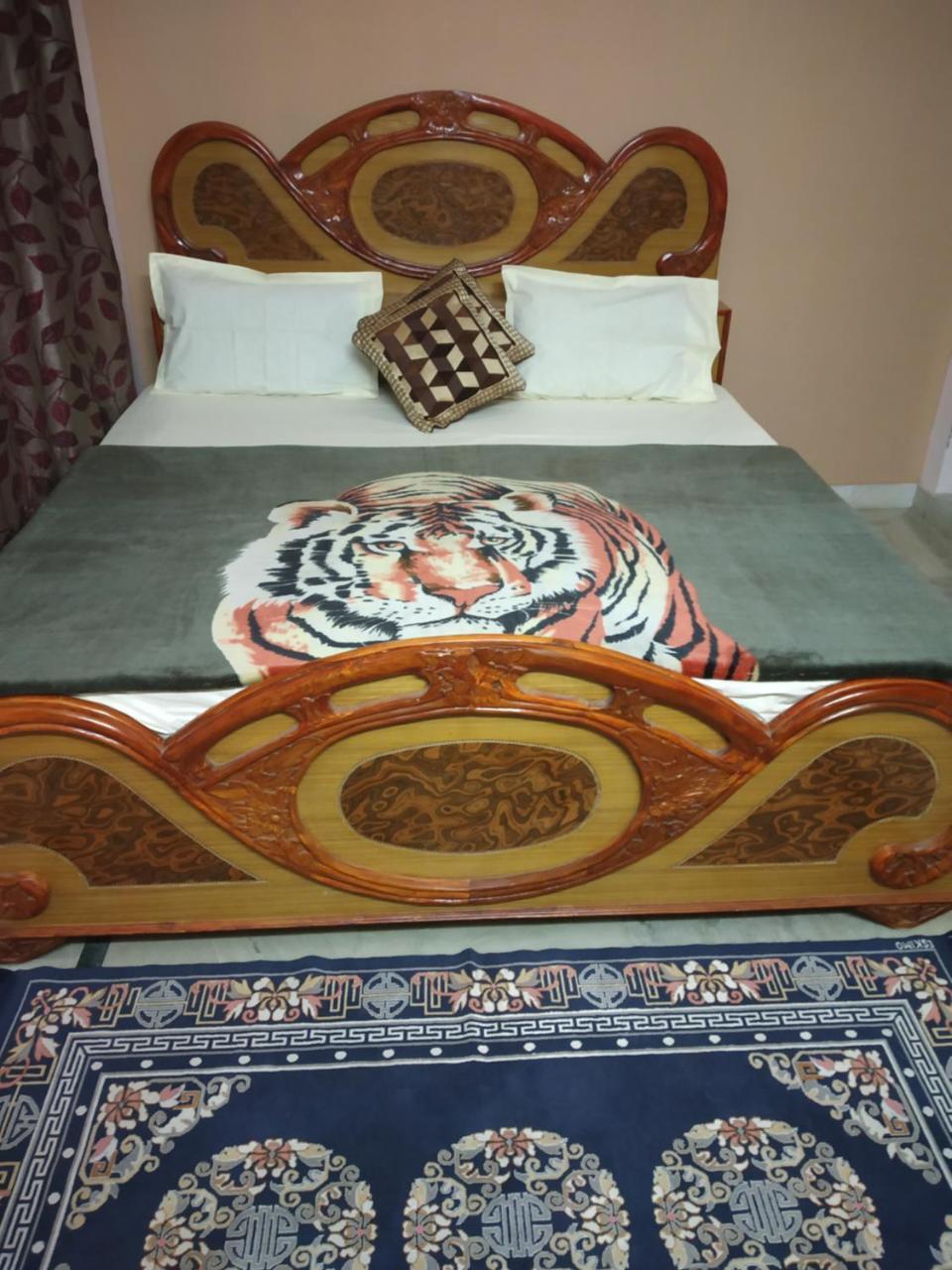 Pratibha Home Stay Джабалпур Екстериор снимка