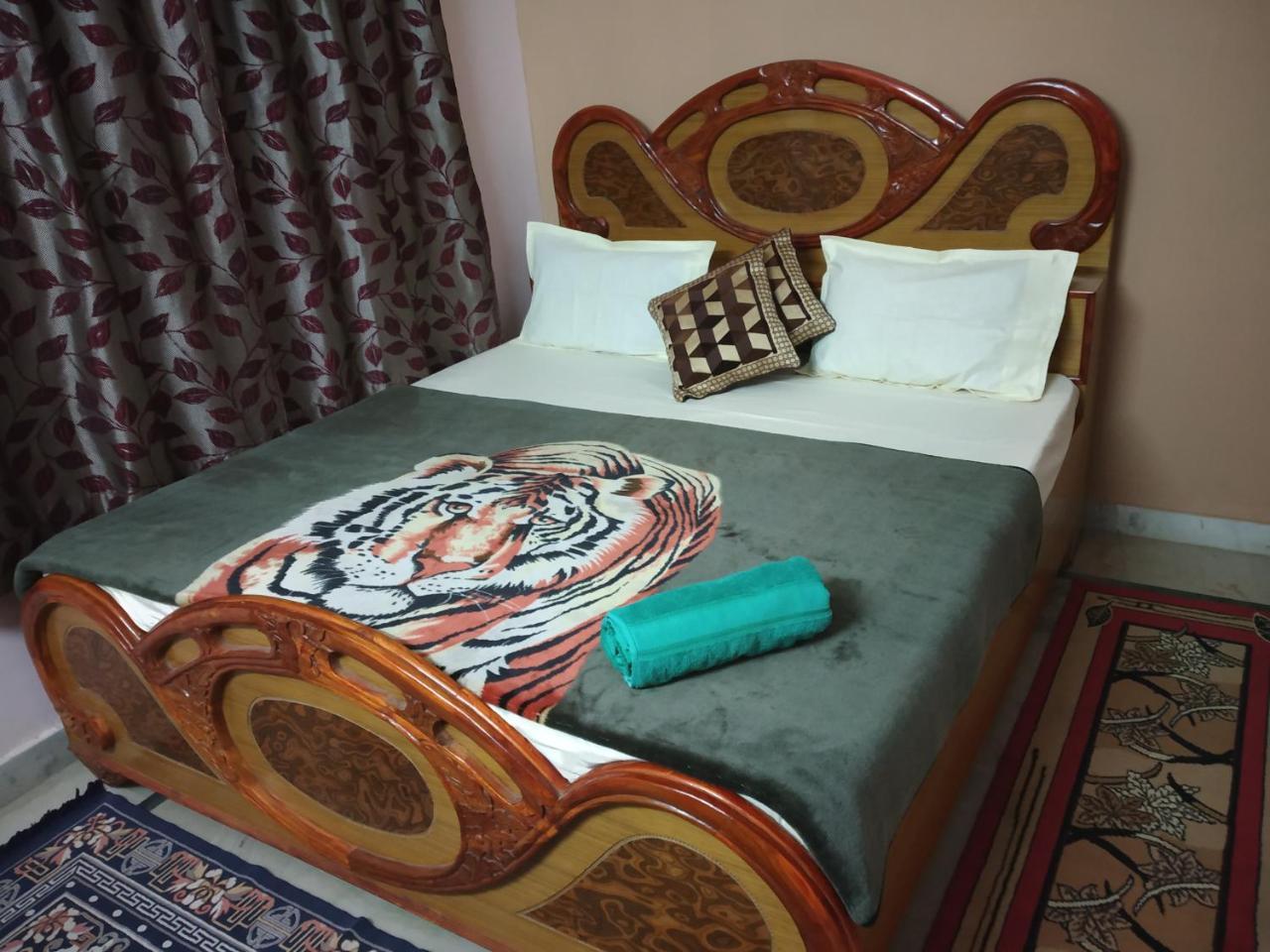 Pratibha Home Stay Джабалпур Екстериор снимка