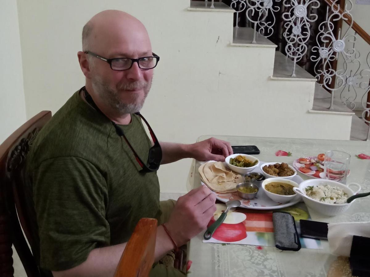 Pratibha Home Stay Джабалпур Екстериор снимка